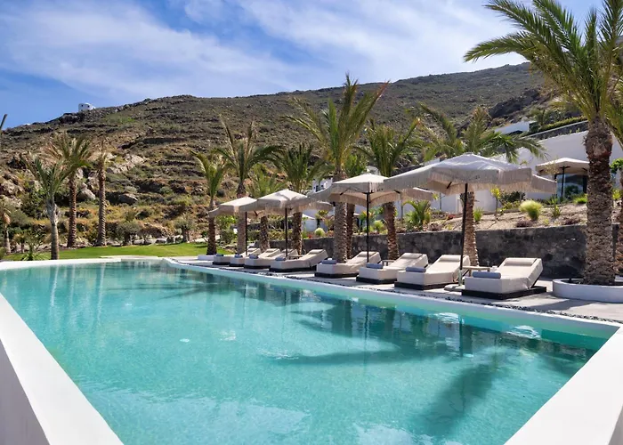 Palm Island Suites