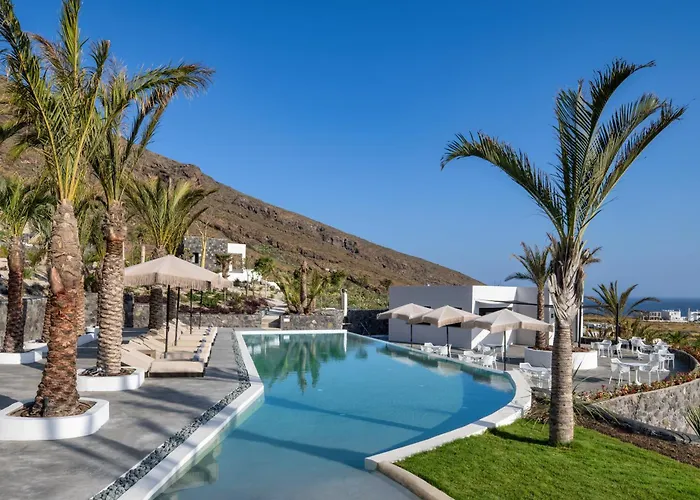 Palm Island Suites